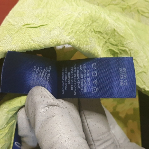 J.H Collectibles Woman - Picture 7 of 8